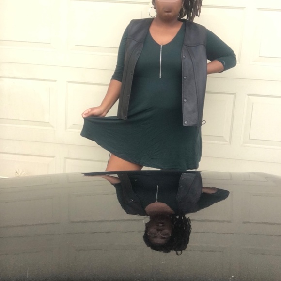 Leather Biker Vest - Picture 4 of 9